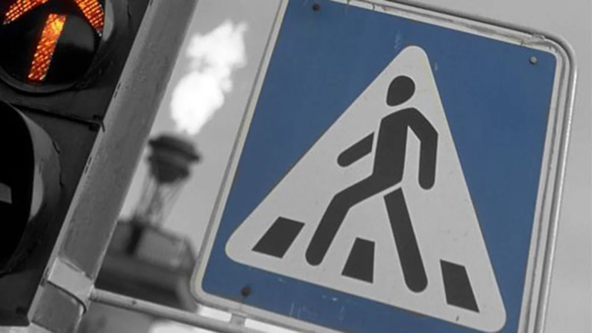 Qubada yol qəzası zamanı avtomobil piyadanı vuraraq öldürüb