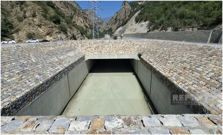 AAYDA rəsmisi: Şərqi Zəngəzurda yol infrastrukturunun yenidən qurulması tam sürətlə davam etdirilir