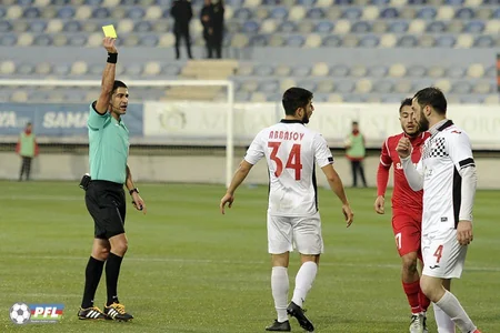 Keşlə doğma meydanda Qəbələyə məğlub olub - VİDEO