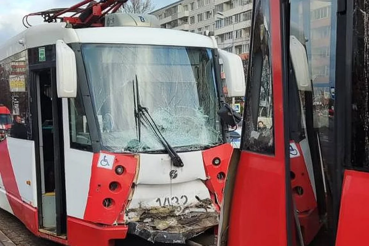Rusiyada iki tramvay toqquşub, yaralananlar var