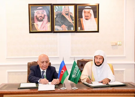 Mübariz Qurbanlı Səudiyyə Ərəbistanına səfər edib