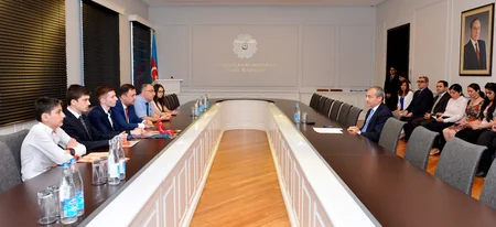 Təhsil naziri olimpiada qalibləri ilə görüşüb