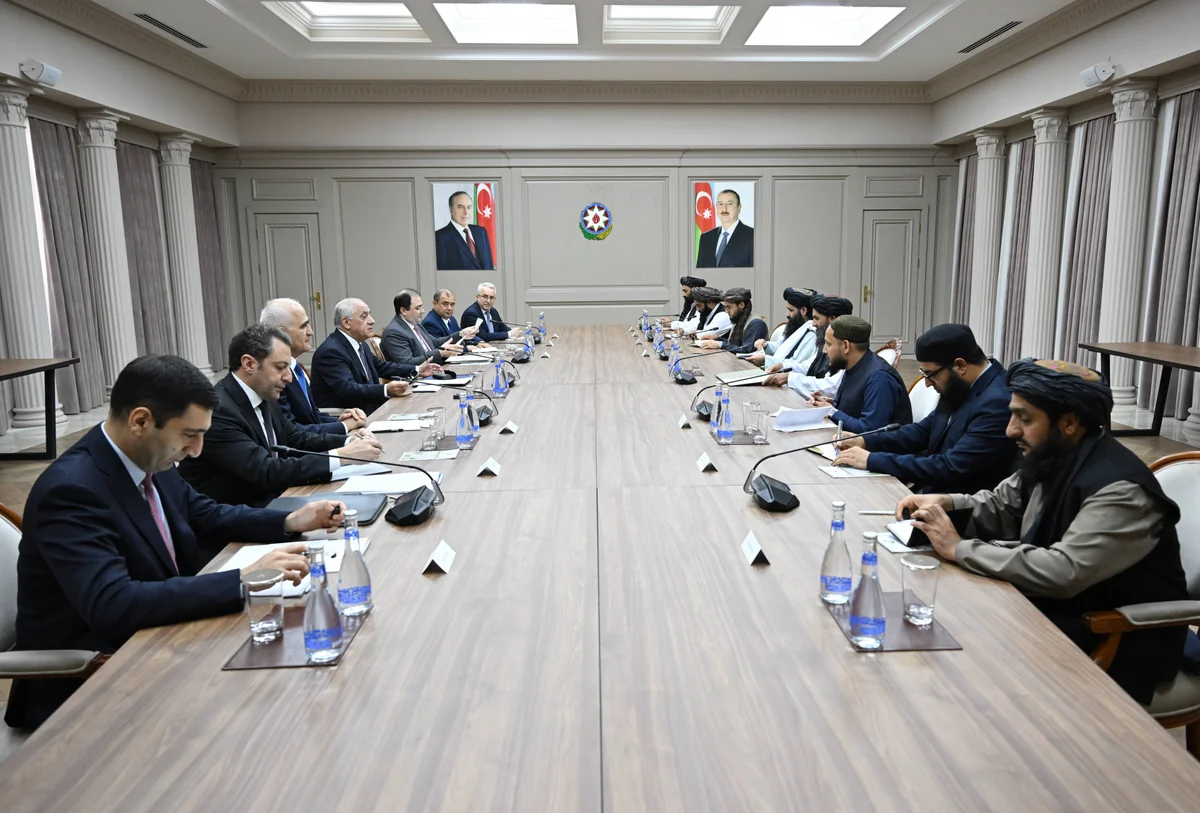 Əfqanıstan Baş nazirinin müavini Azərbaycana səfərə gəlib