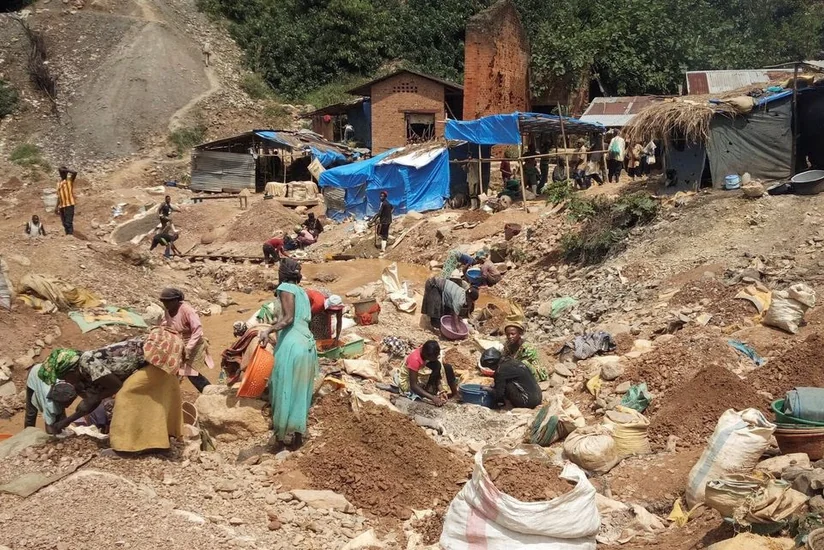 Burkina Fasoda qızıl mədəninə hücum edən silhalılar 11 nəfəri öldürüb