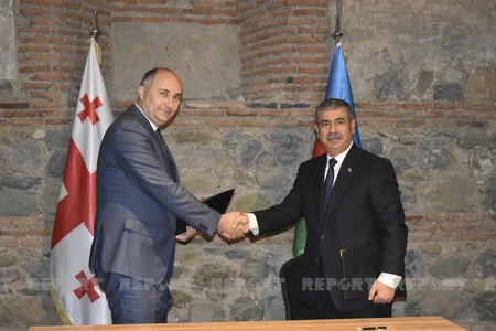 Meeting between Azerbaijani and Georgian defense ministers ends