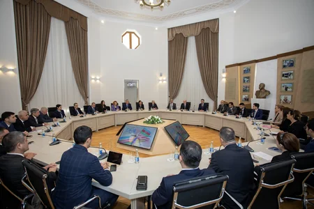 Energetika Nazirliyində Zəfər Gününə həsr olunmuş tədbir keçirilib