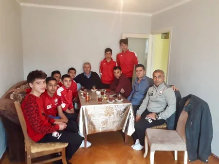 Qəbələ klubu UEFA-nın ayırdığı pulu əməliyyata ehtiyacı olan şəxsə bağışlayıb