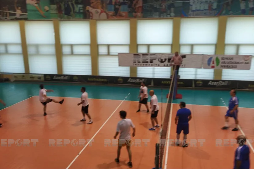 Voleybol üzrə Zəfər Kubokunda yarımfinalçılar müəyyənləşib