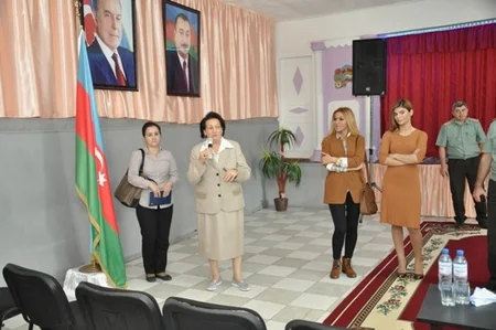 Bakıdakı qadın həbsxanasında məhkumlara konsert verilib