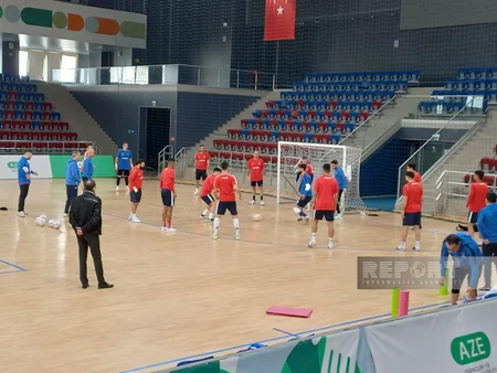 Azərbaycanın futzal millisi Yunanıstanla oyunöncəsi məşqə çıxıb