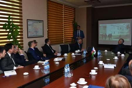 Azərikimya İstehsalat Birliyində ADNSU-nun nümayəndə heyəti ilə görüş keçirilib - FOTO