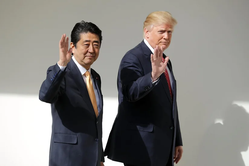 Trump, Abe discuss situation over coronavirus
