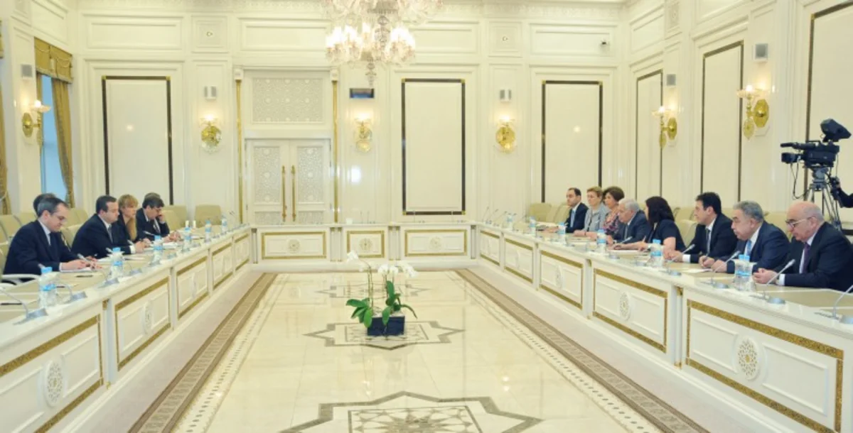 ​Oqtay Əsədov: ATƏT-in Minsk qrupu Dağlıq Qarabağ münaqişəsinin həlli üçün hələlik normal bir yol göstərə bilməyib