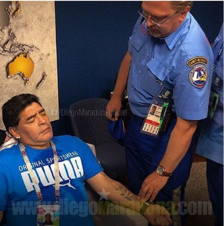 Dieqo Maradona xəstəxanaya yerləşdirildiyinə dair xəbərləri təkzib edib