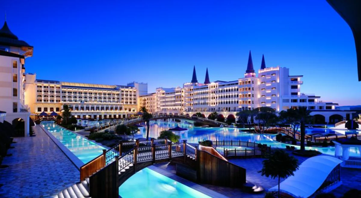 ​Тельман Исмаилов помешал продаже отеля Mardan Palace