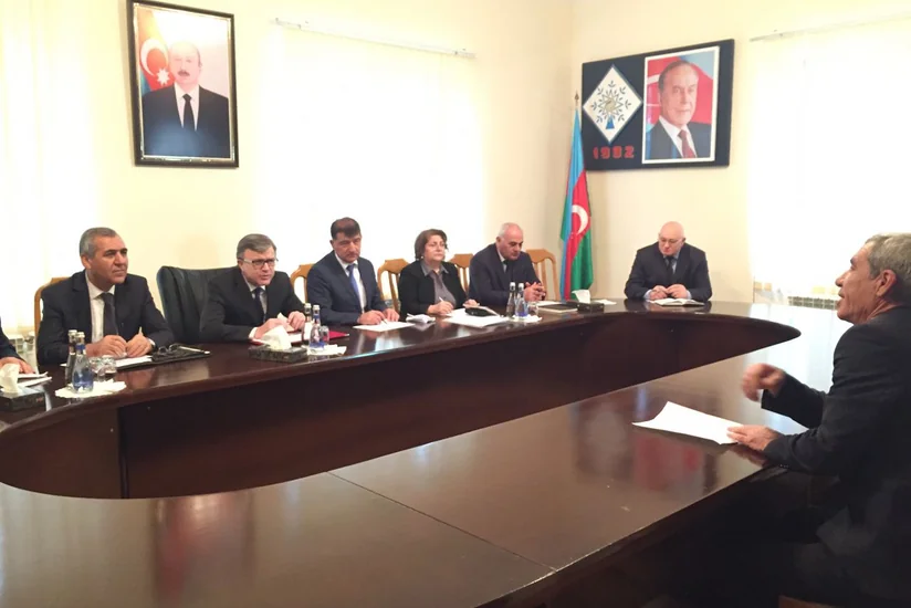 Ekologiya və təbii sərvətlər naziri Şirvanda vətəndaşları qəbul edib