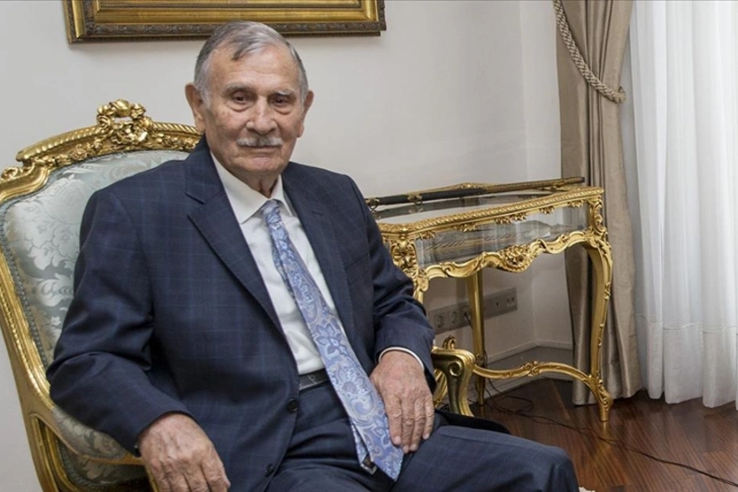 Türkiyənin keçmiş baş naziri vəfat edib