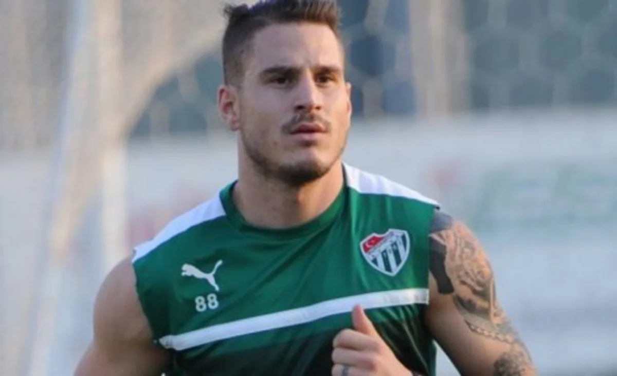 Deniz Yılmaz: Qrupdan çıxacağımıza inanırıq