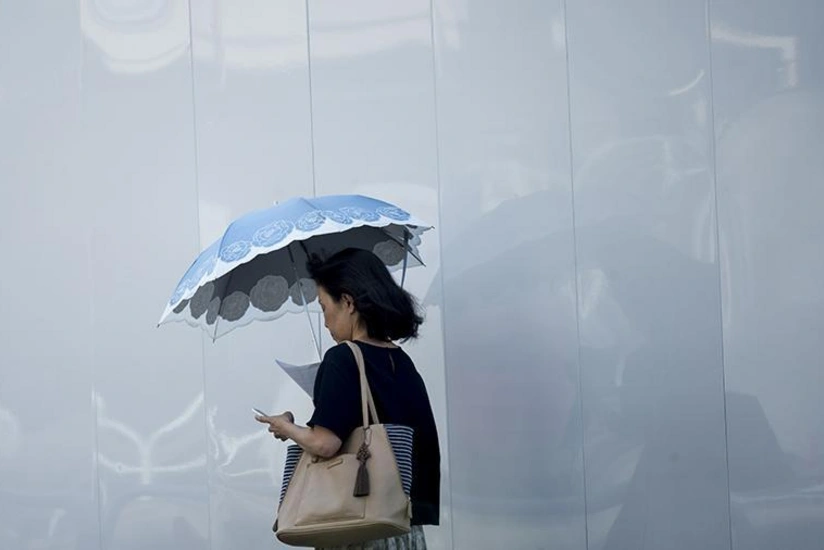 Japanese heat wave leaves three dead