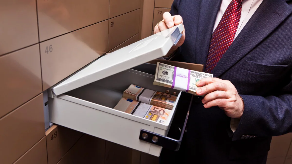 Вклады банков Азербайджана сократились