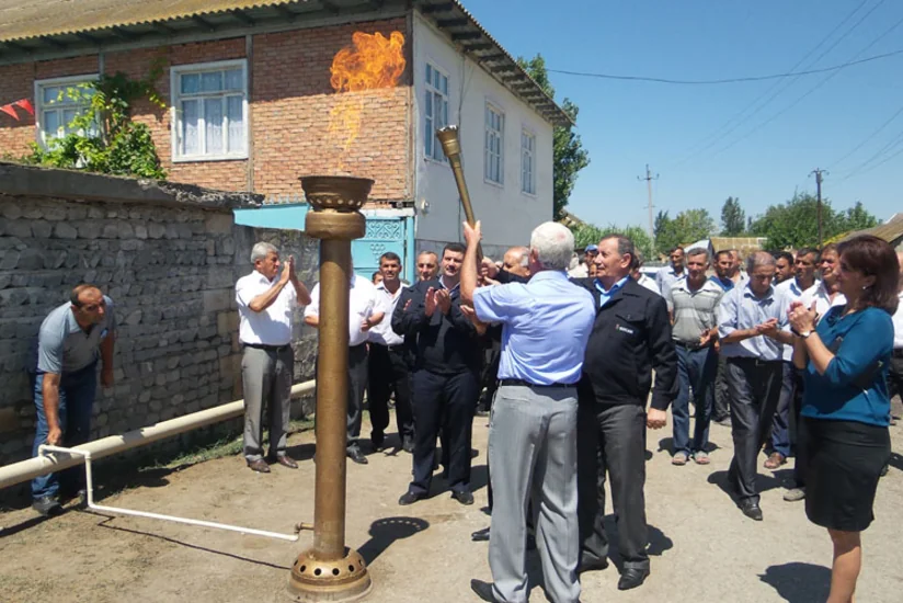 ​Azərbaycanda daha bir kəndə təbii qaz verilib