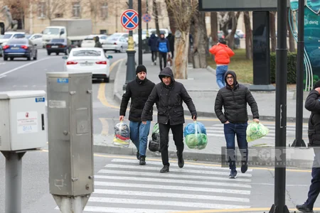 В Баку продолжается сбор помощи пострадавшим от землетрясения в Турции