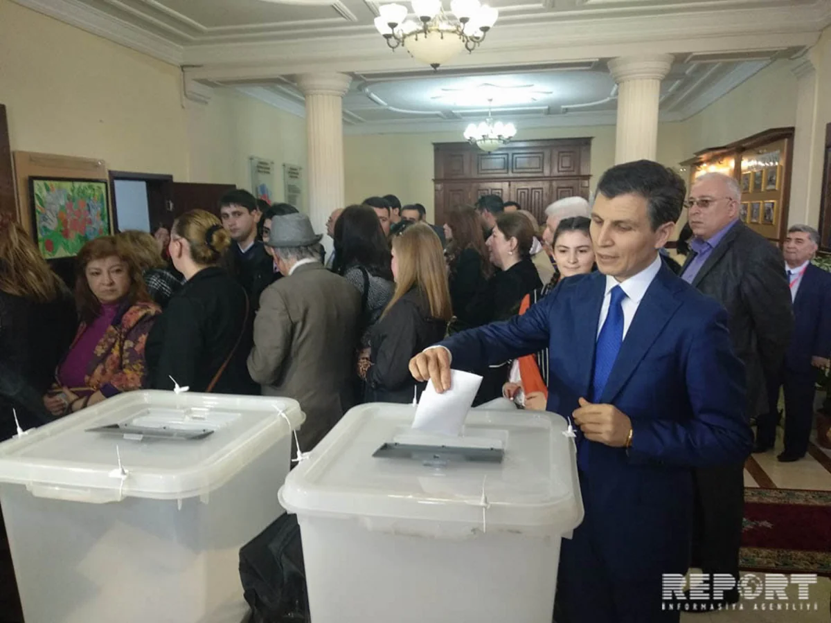 Prezidentliyə namizəd Zahid Oruc səs verib