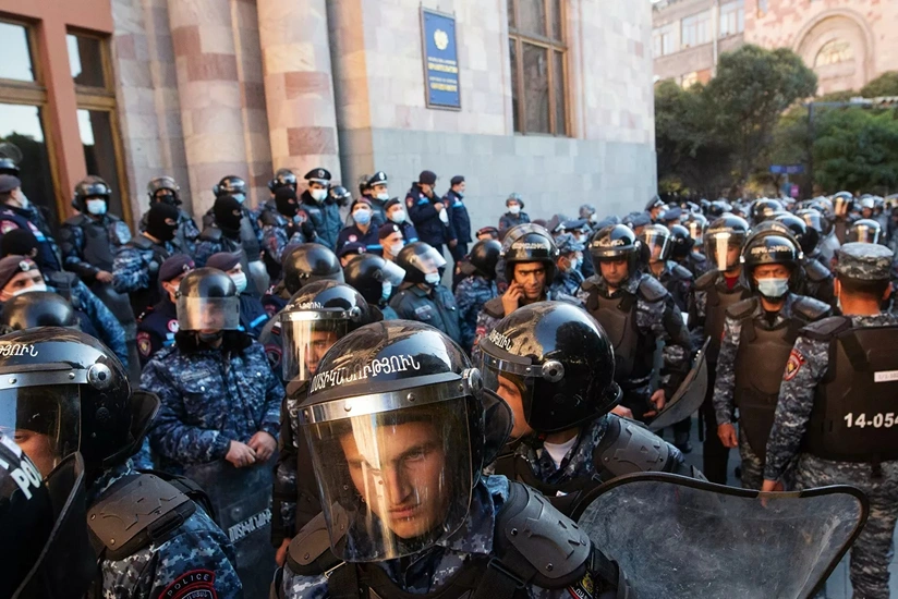 В Ереване задержали 24 участника акции протеста