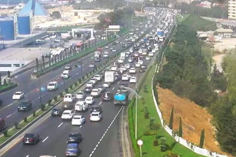 Bakı-Sumqayıt şosesində sıxlıq yaranıb