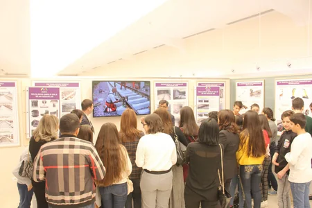 Məktəblilər “Bakı Metropoliteni”nin təlim-tədris mərkəzində olub