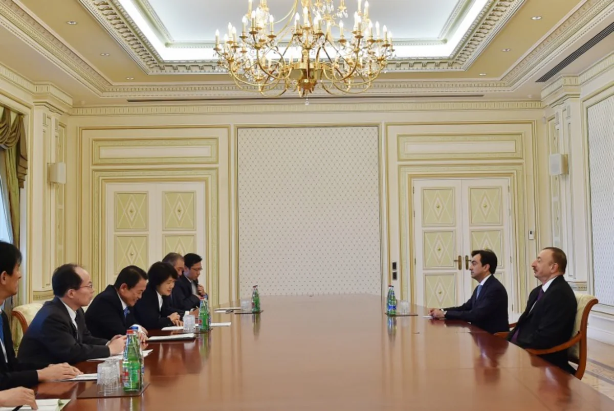 İlham Əliyev Yaponiya baş nazirinin müavinini qəbul edib