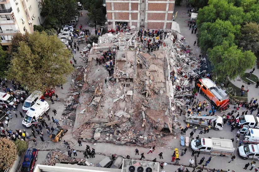 İzmirdə zəlzələdən ölənlərin sayı artdı
