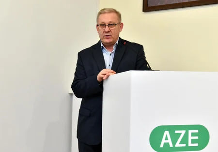 Nazir beynəlxalq turnirlərdə Azərbaycanı uğurla təmsil etmiş idmançılarla görüşüb
