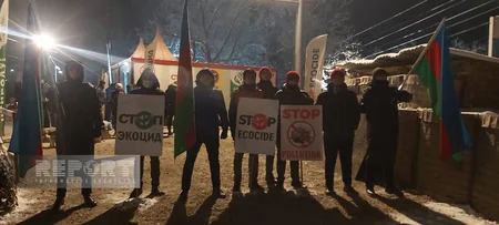 Havanın soyuq olmasına baxmayaraq, Xankəndi-Laçın yolunda aksiya davam edir