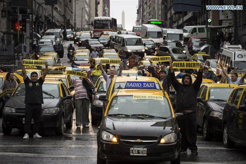 Argentinada “Uber” taksi xidmətindən istifadəyə məhdudiyyət tətbiq edib