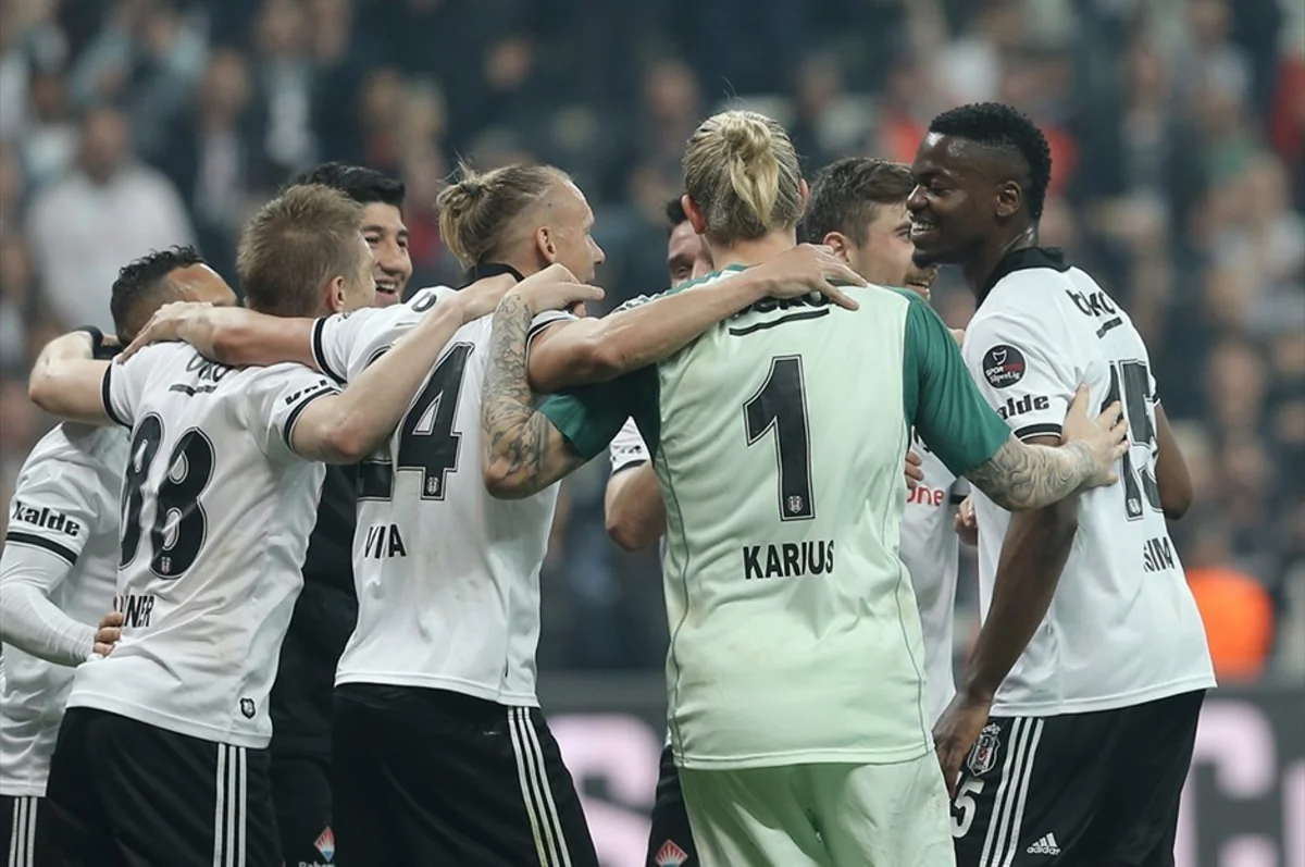Beşiktaş klubu Qalatasarayla oyunda qələbə üçün futbolçulara böyük məbləğdə mükafat təyin edib