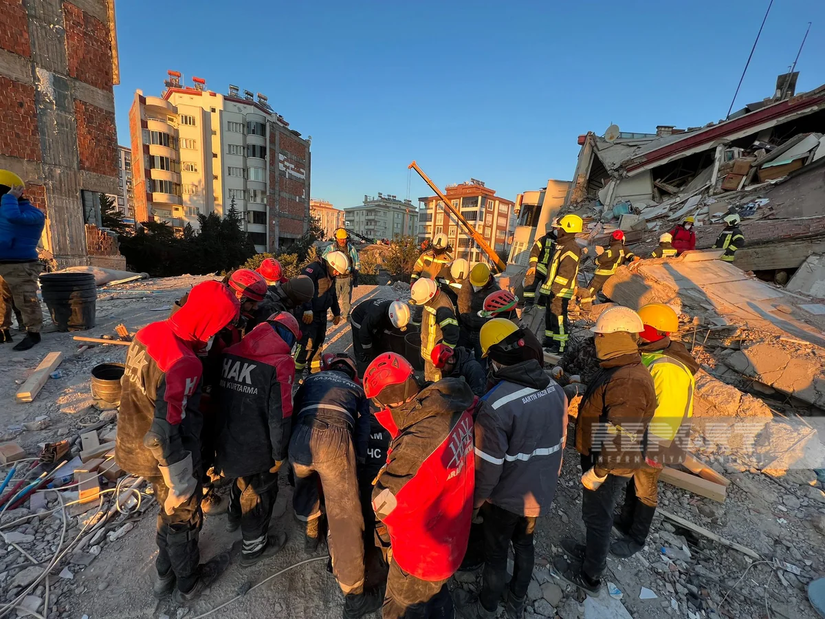 Число погибших при землетрясении в Турции достигло 20 318