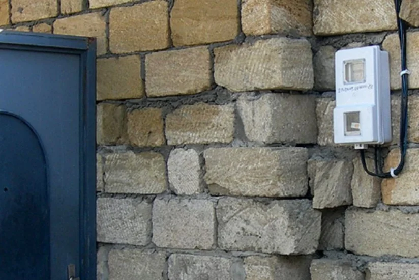 Вице-премьер Азербайджана дал указание ускорить процесс установки счетчиков для вынужденных переселенцев