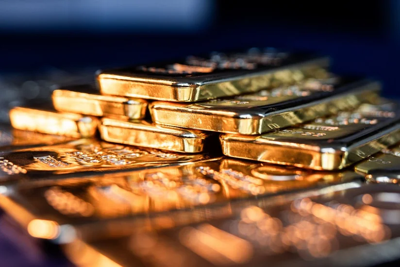 Золото подорожало на опасениях замедления экономического роста США