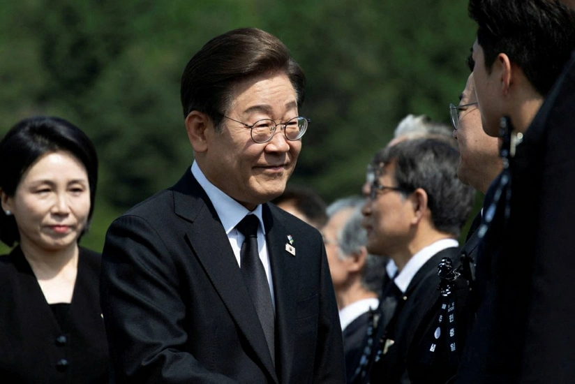 Cənubi Koreyada prezidentlə bağlı araşdırmalar təxirə salınıb