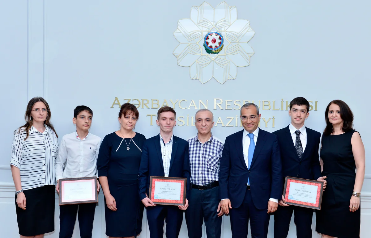 Təhsil naziri olimpiada qalibləri ilə görüşüb