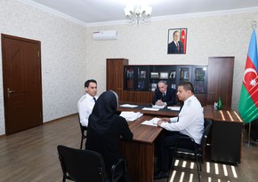 Baş prokuror Gədəbəydə vətəndaşları qəbul edib