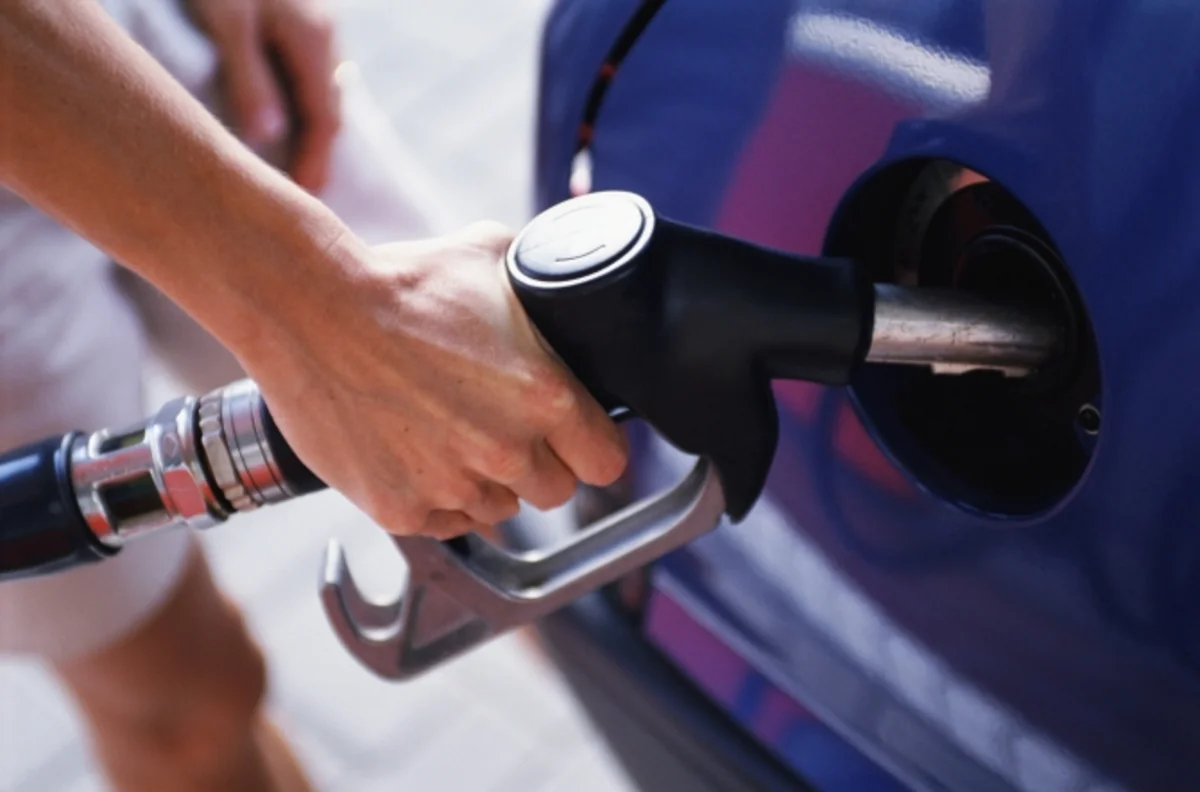 Kuwait raises gasoline prices