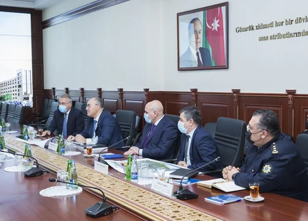 Mərkəzi Gömrük Hospitalında infrastrukturun genişləndirilməsi müzakirə olunub