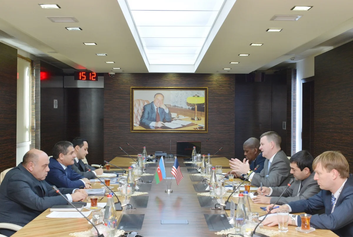 ​ABŞ nümayəndə heyəti Vergilər Nazirliyində olub