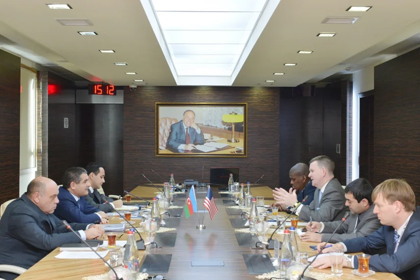 ​ABŞ nümayəndə heyəti Vergilər Nazirliyində olub