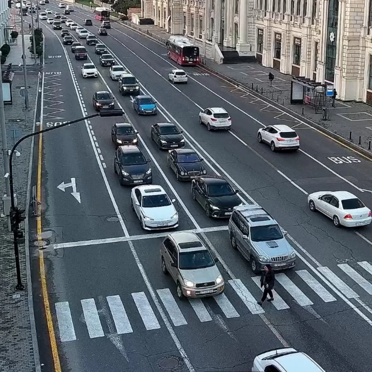 Bakının bir sıra yollarında tıxac yaranıb