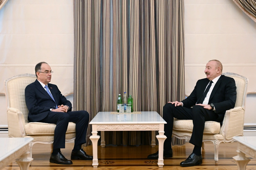 İlham Əliyev Albaniya Prezidentini Vaşinqton görüşü barədə məlumatlandırıb