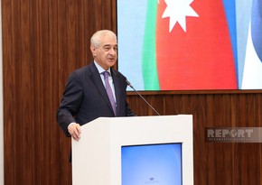 Əli Əhmədov: Qərbi azərbaycanlılar Ermənistandan pozulmuş hüquqlarının bərpasını tələb edə bilərlər