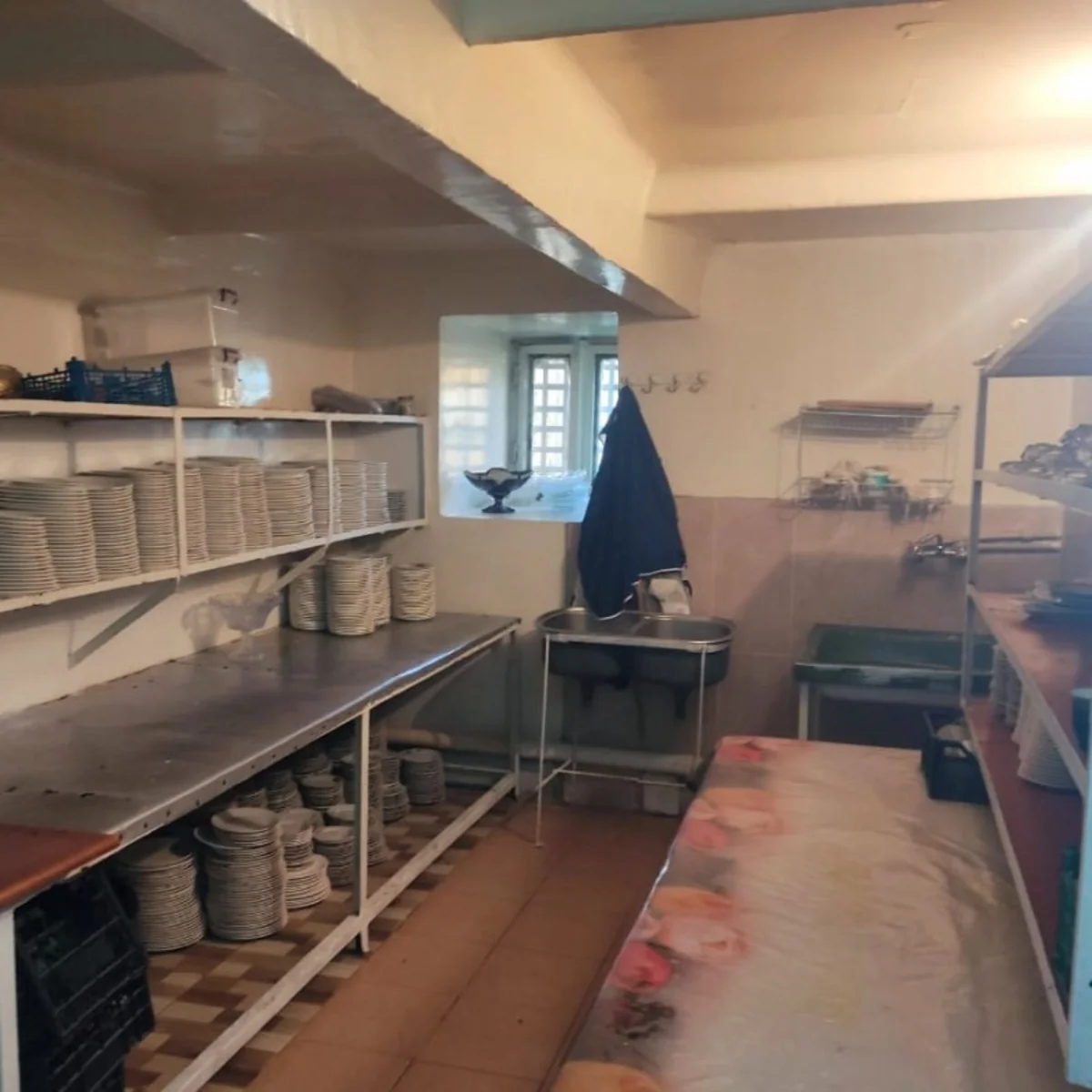 Bərdədə nöqsanlar aşkarlanan şadlıq evinin fəaliyyəti məhdudlaşdırılıb